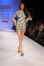 Model walk the ramp for Sailex show at Lakme Fashion Week 2012 Day 5 in Grand Hyatt on 7th Aug 2012 (68).JPG